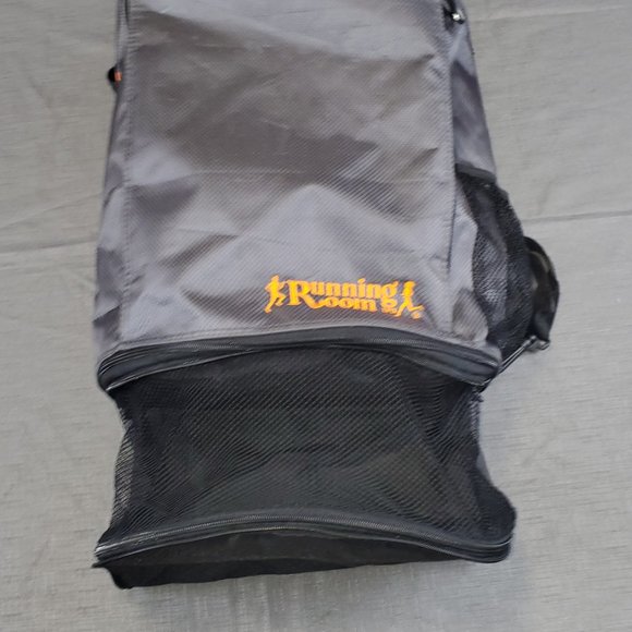 RUNNING ROOM unique backpack - Picture 8 of 12